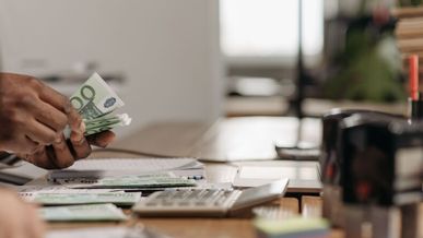 How to Calculate Franchise Profitability: A Complete Guide for Investors